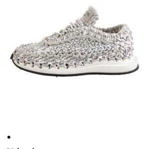BNIB $980 Valentino Garavani Gray and White Textured Sneakers sz 40